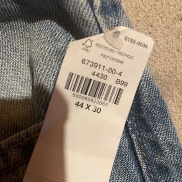Old Navy Jeans - Picture 2 of 4